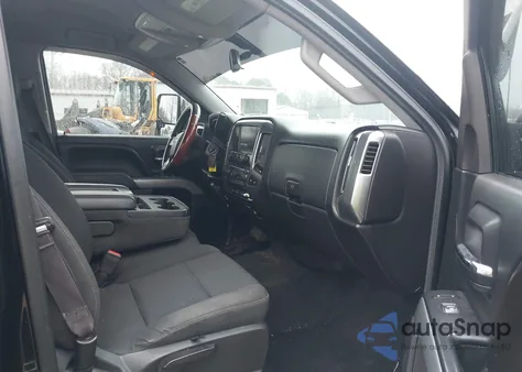 2015 Chevrolet Silverado 1500 2Lt z USA, uszkodzony, nr VIN 1GCVKREC3FZ282937